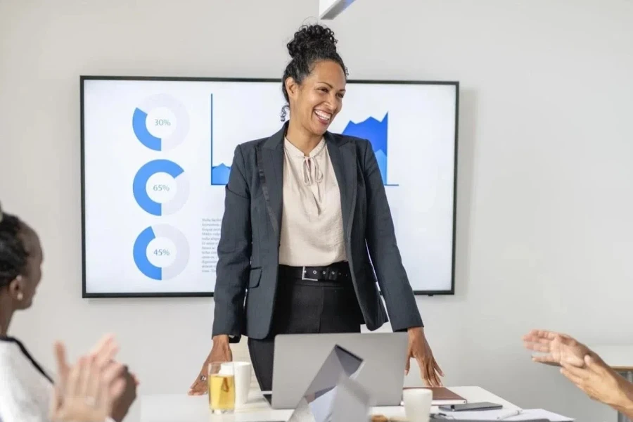 Investors clapping after a great pitch