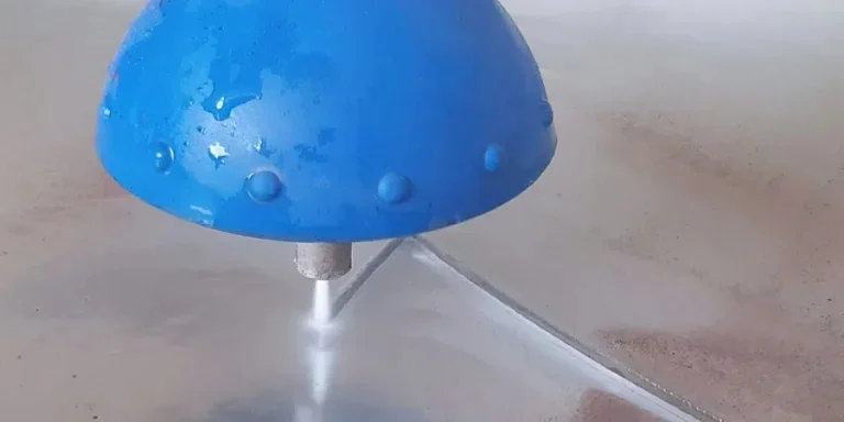 water cutting of different materials high pressure on the cnc machine according to the program