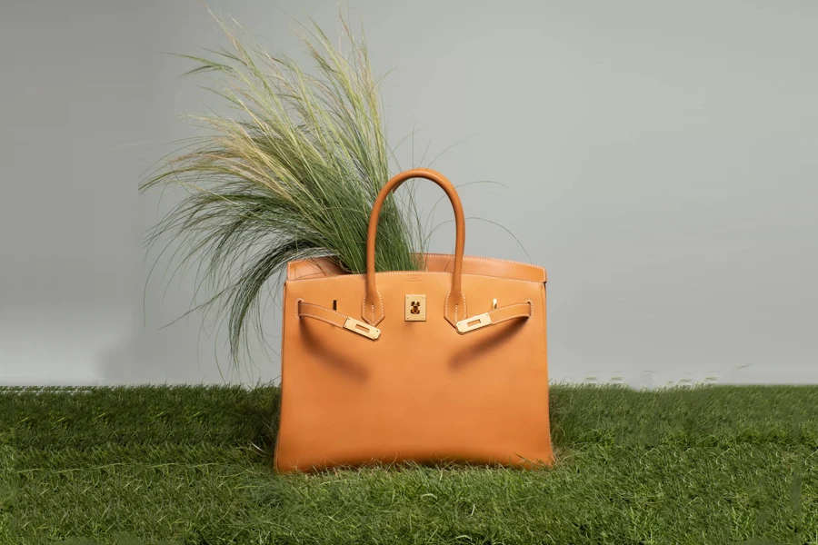 Birkin bag with a natural tanned beautiful patina