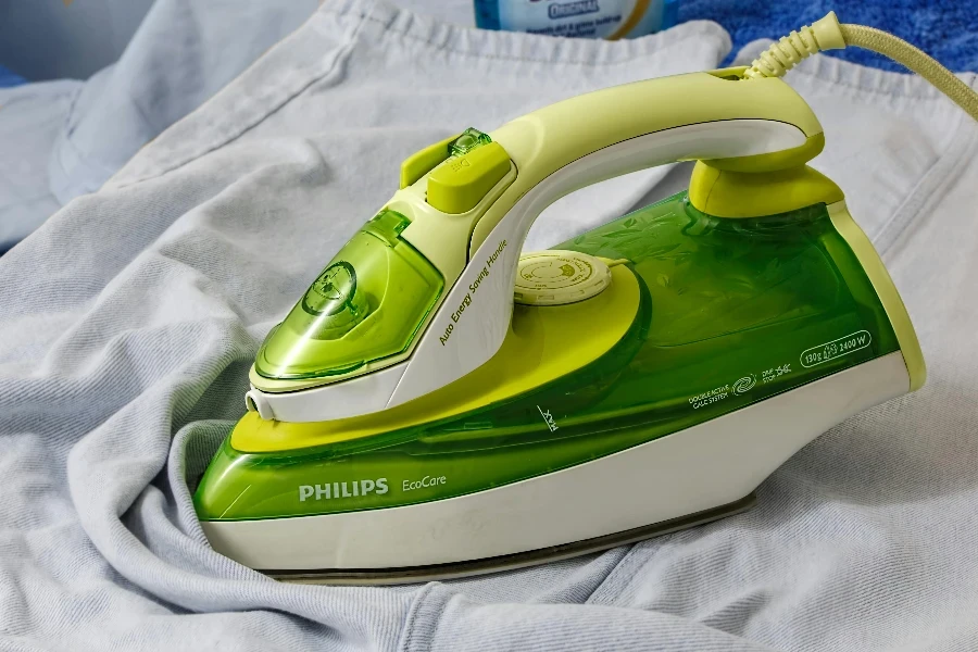 Green White Philips Iron