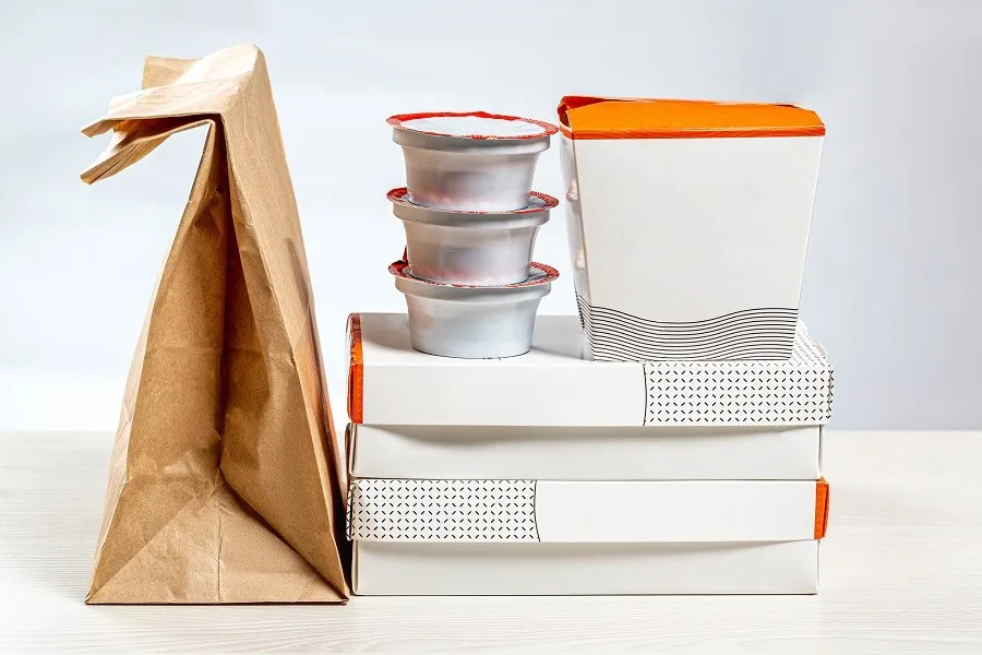 Paper and cardboard are common fast food packaging material