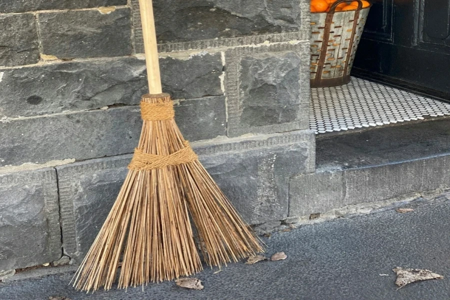 Streetscape broom and oranges