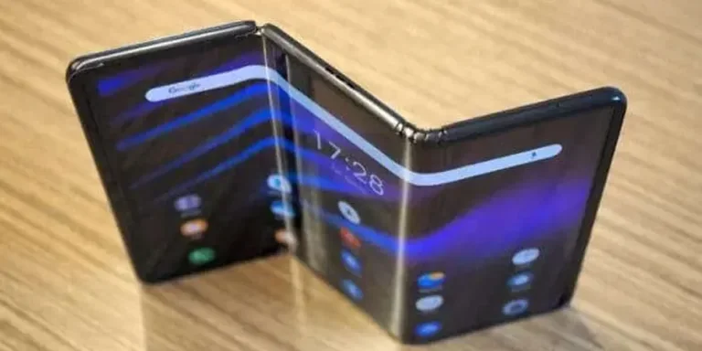 Triple folding phone