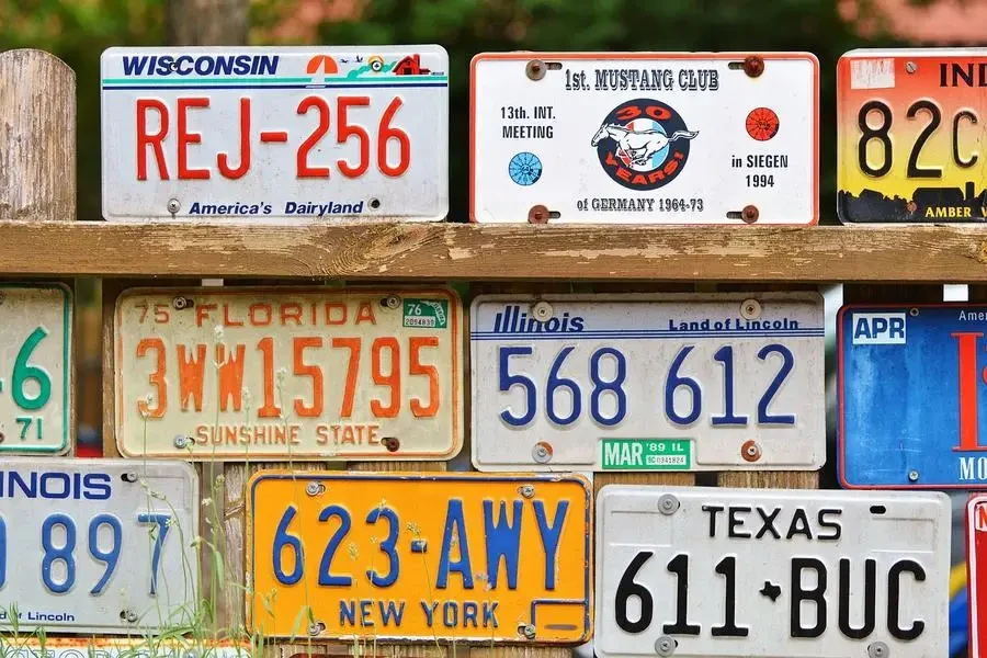 license plate, car shield, american number plates by Ralphs_Fotos