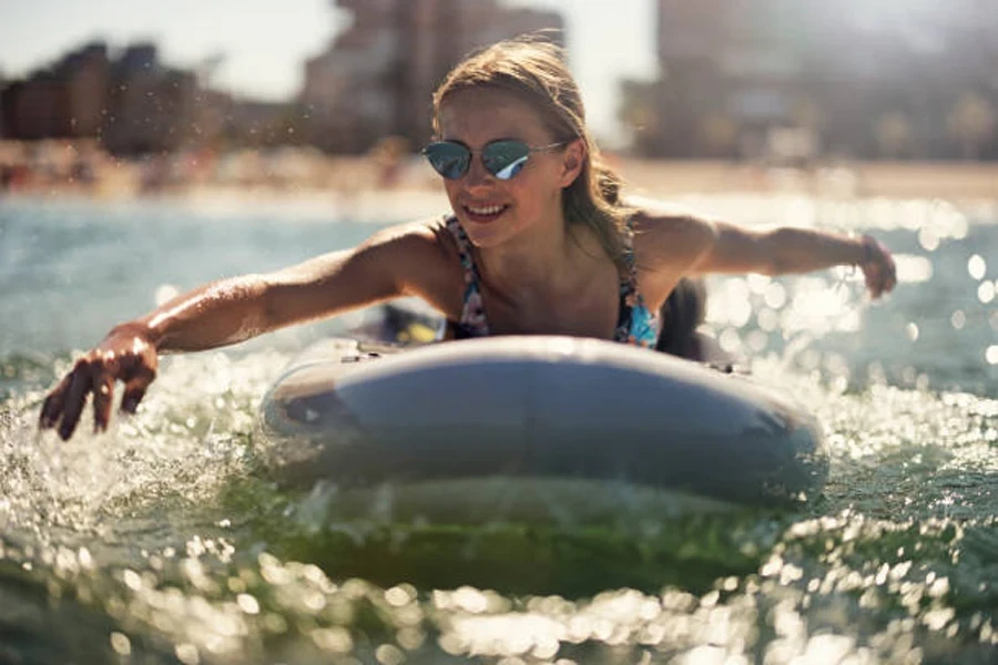 paddle board