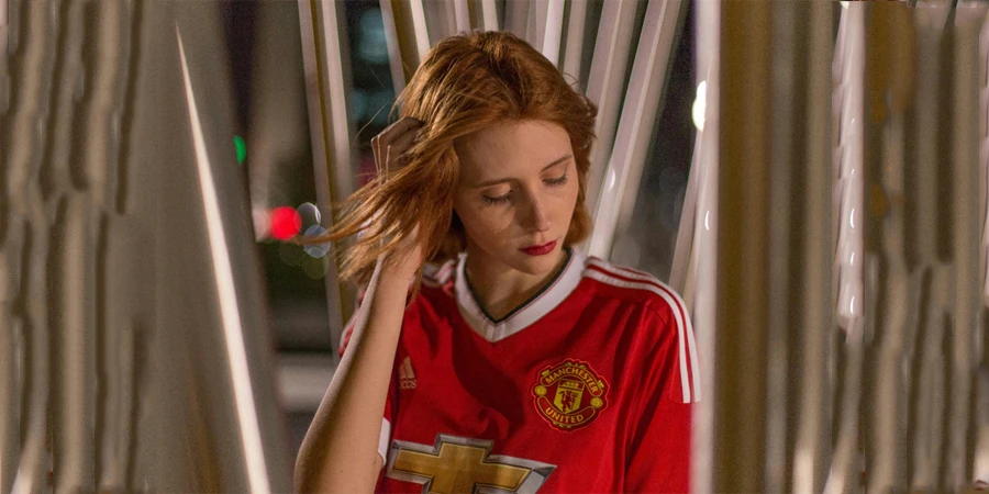 redhead manchester united girl