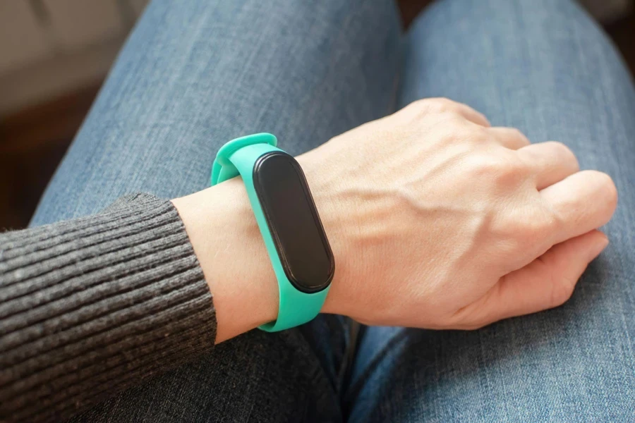 the smart bracelet