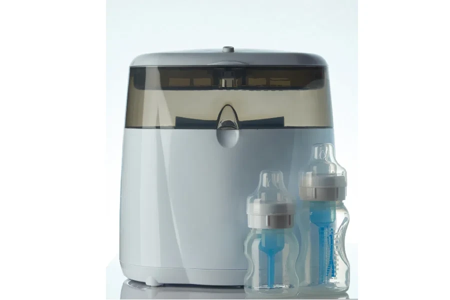 Baby bottle sterilizing machine