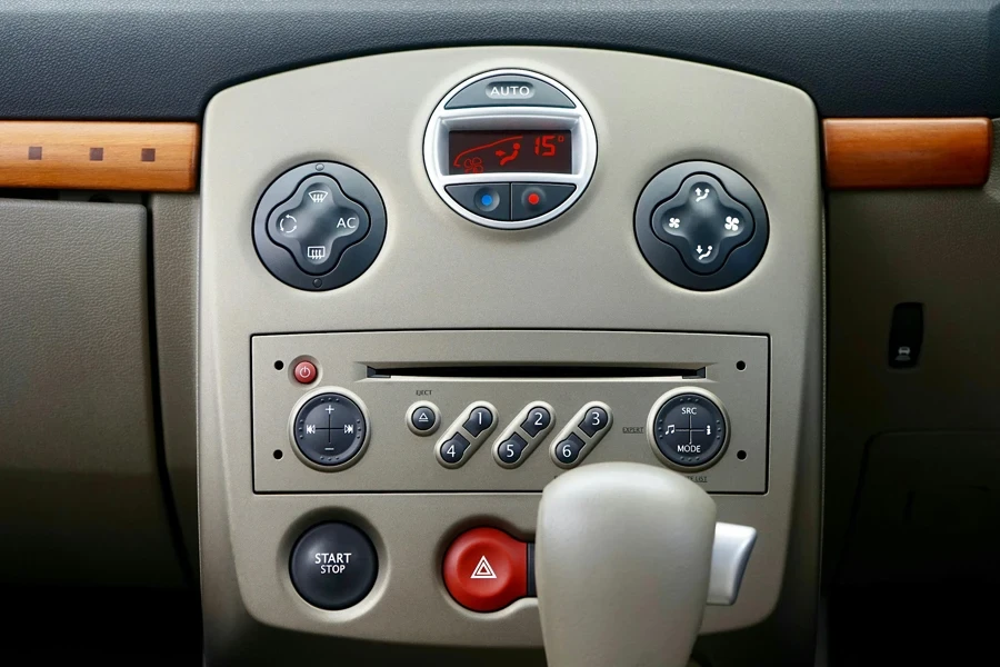 Gray 2-din Head Unit