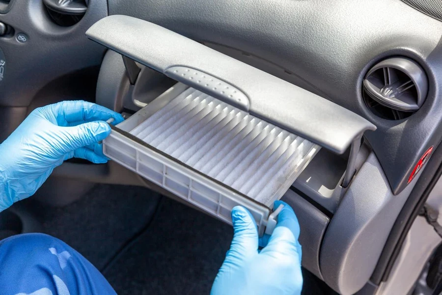 Replacing cabin pollen air filter for a car