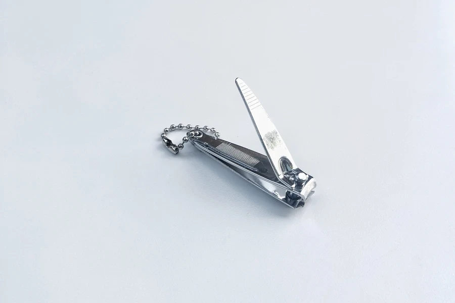 nail clipper