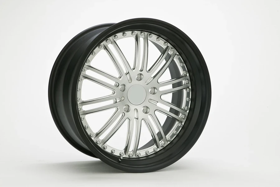 Image of wheel rim on a white background