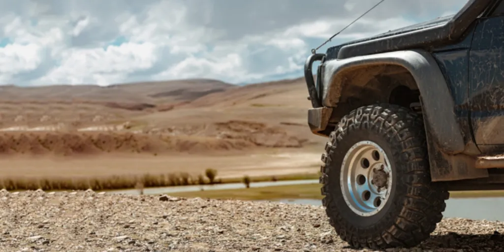 Off-road car on mountains