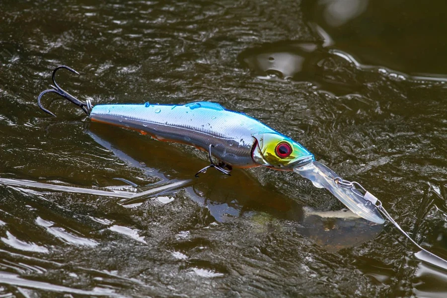 The spinning lure (blue minnow wobbler)