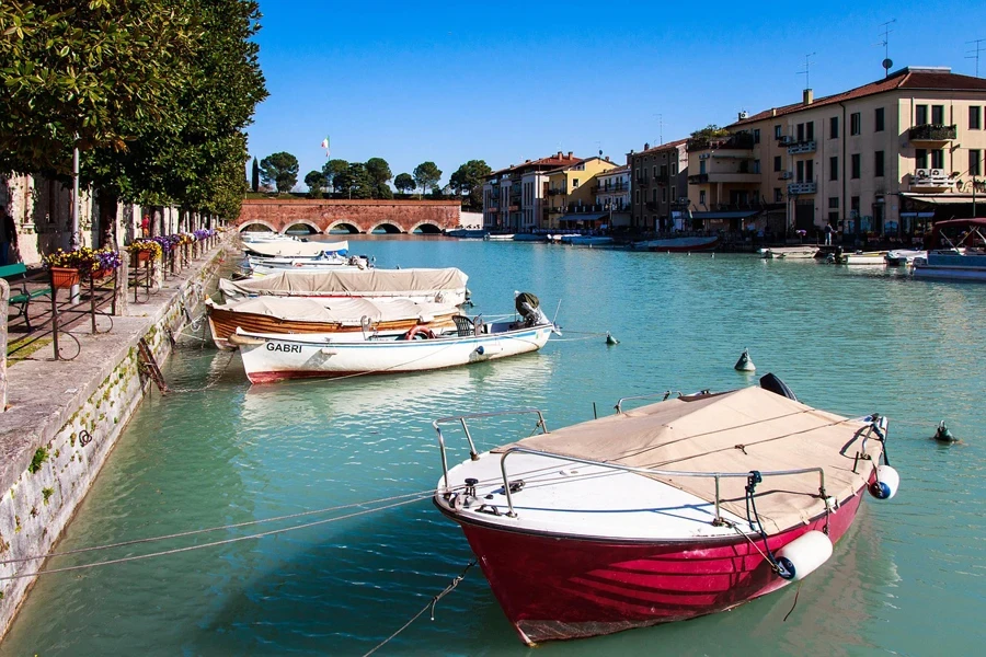 boat, port, peschiera del garda