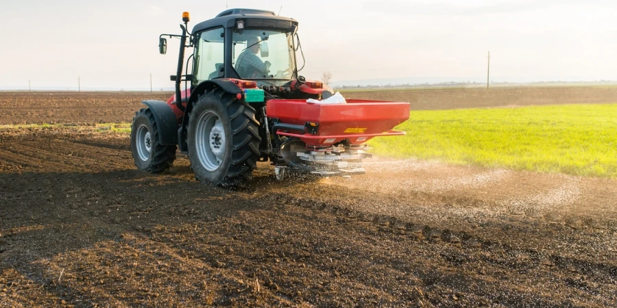 farm fertilizer spreader