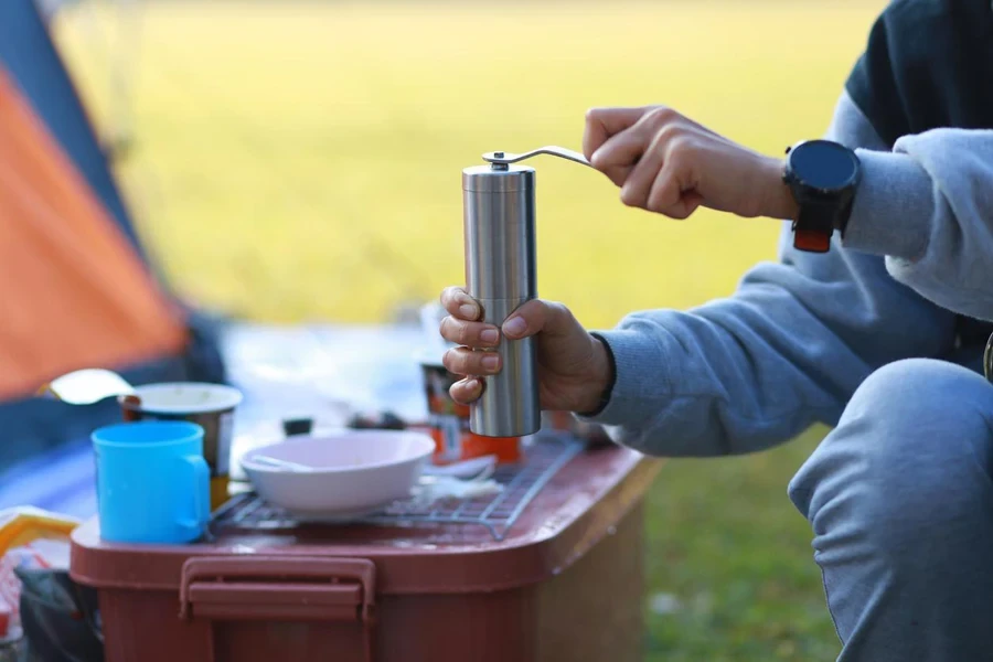 manual coffee grinder