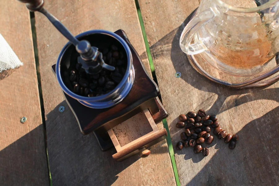 manual coffee grinder