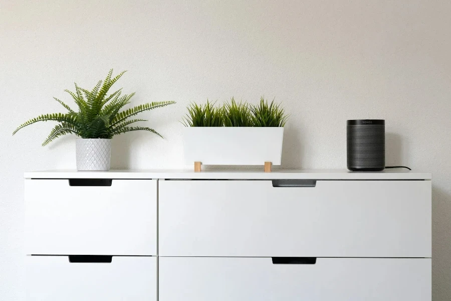 Simple white chest dresser drawers