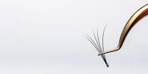 the eyelash tweezers