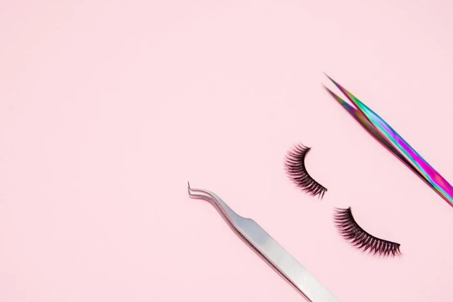 the eyelash tweezers