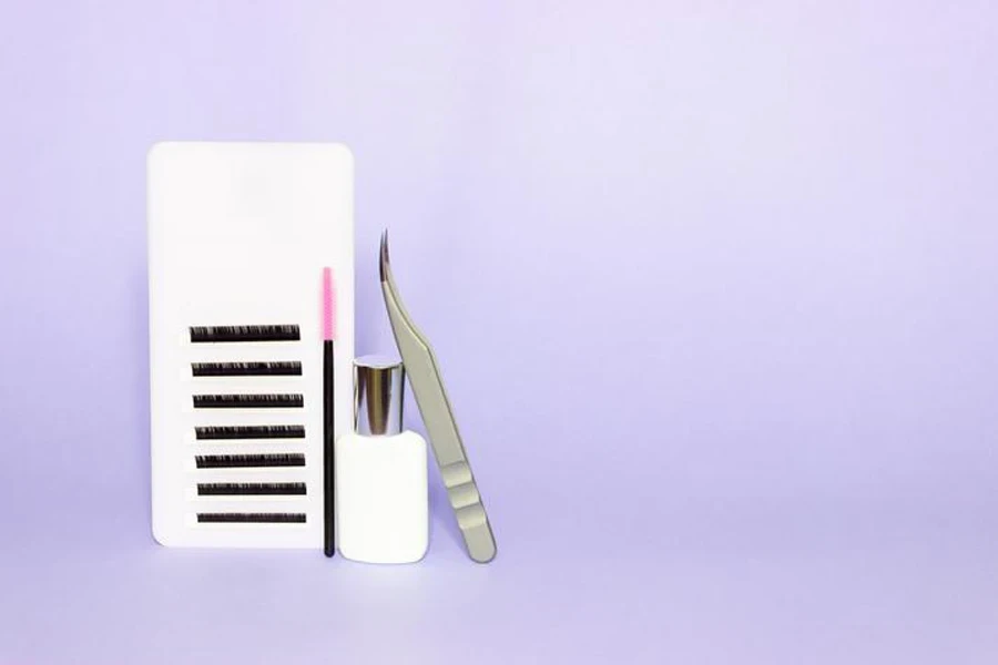 the eyelash tweezers