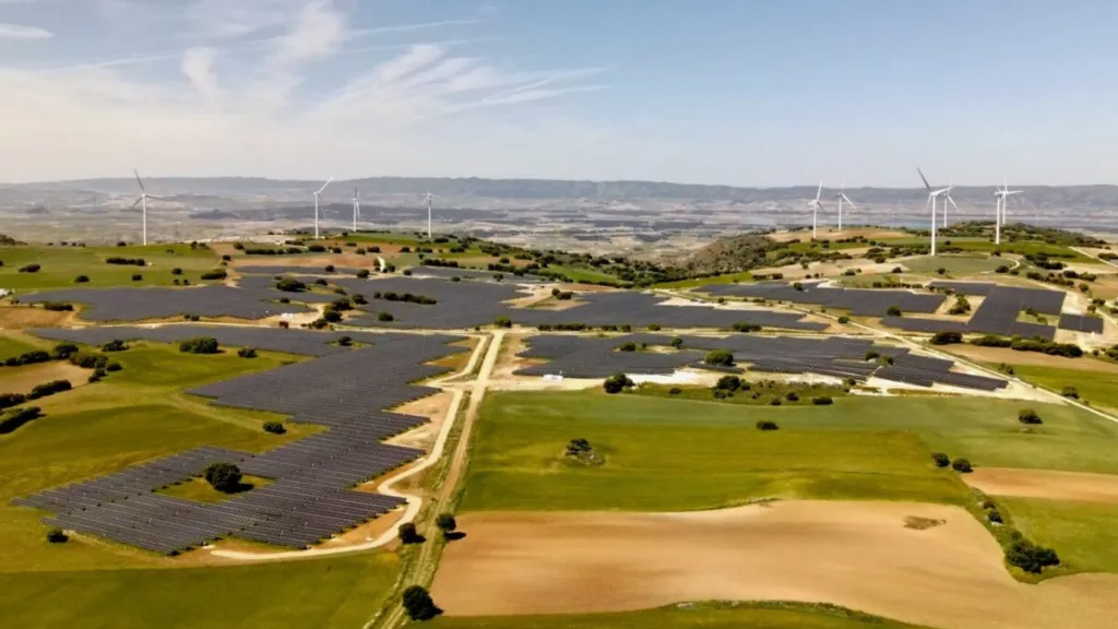 Acciona Energía's 19.7 MW solar plant