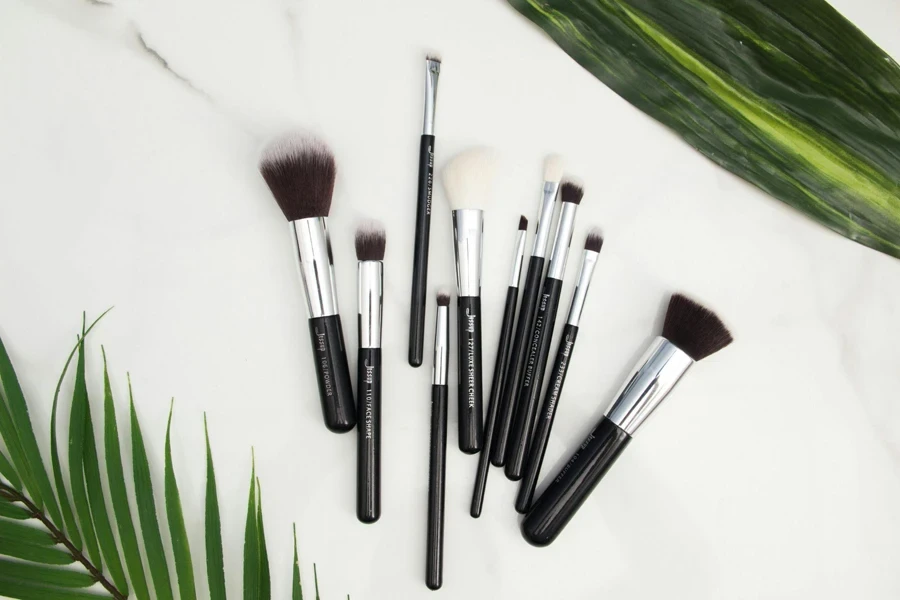 Black Makeup Brush Set