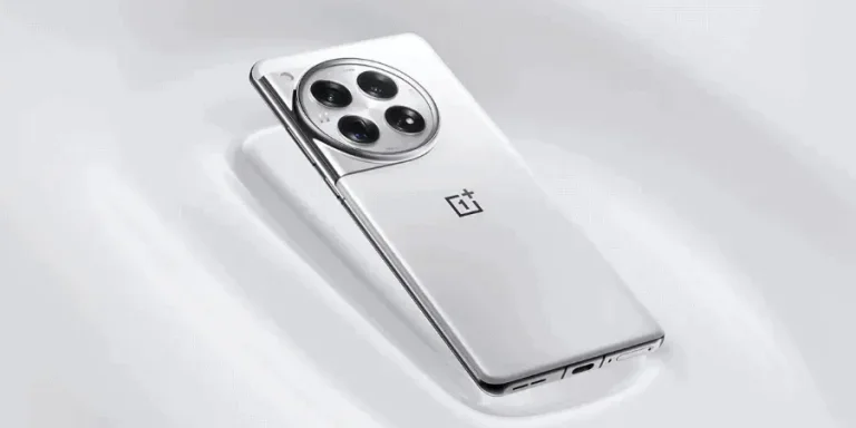 OnePlus 13 Display Appears in All Its Glory