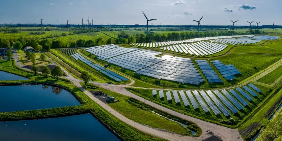 Installation écologique de centrale photovoltaïque