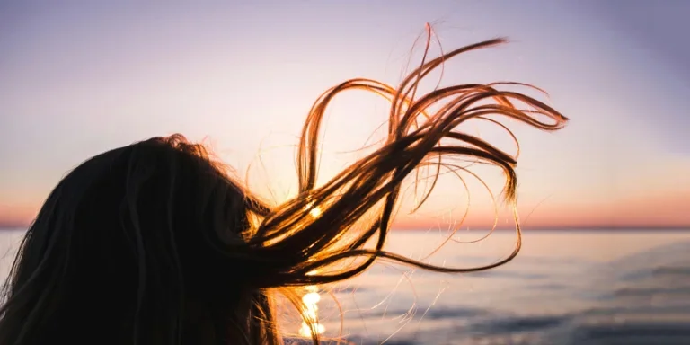 Попробовал что-то с волосами во время заката.