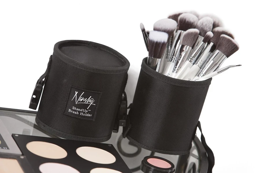 makeup brushes, brushes, brush set