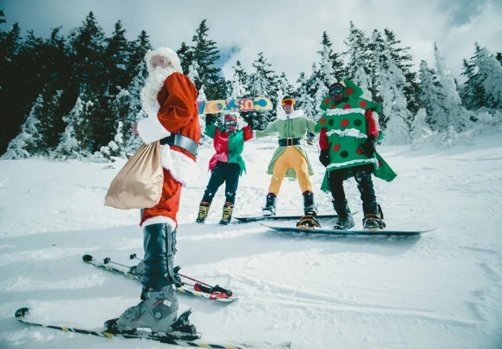 SANTA SKI TRIP