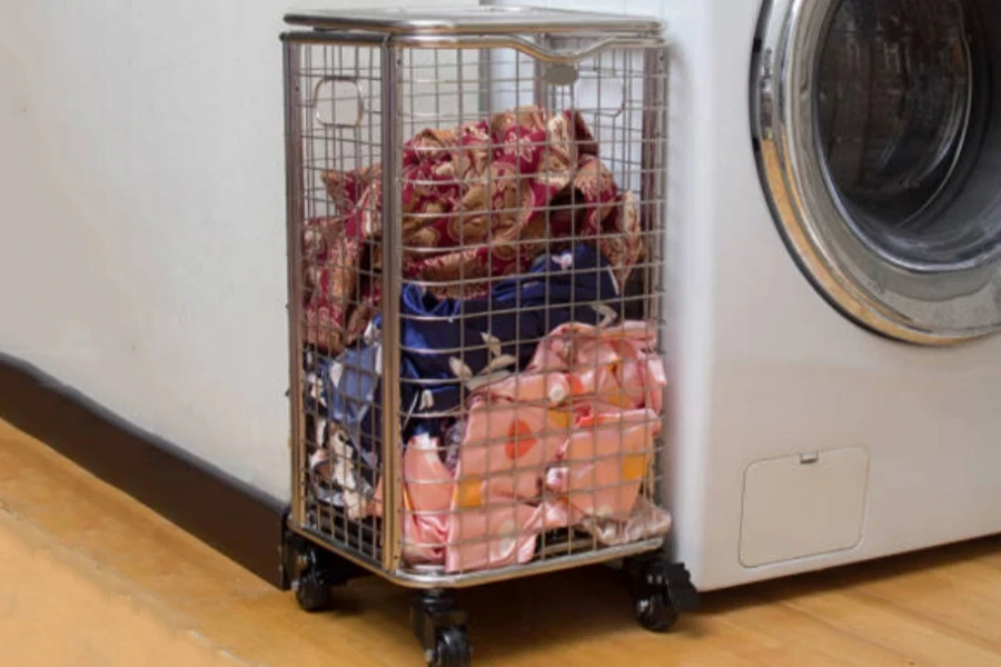 Laundry Hamper with Wheels