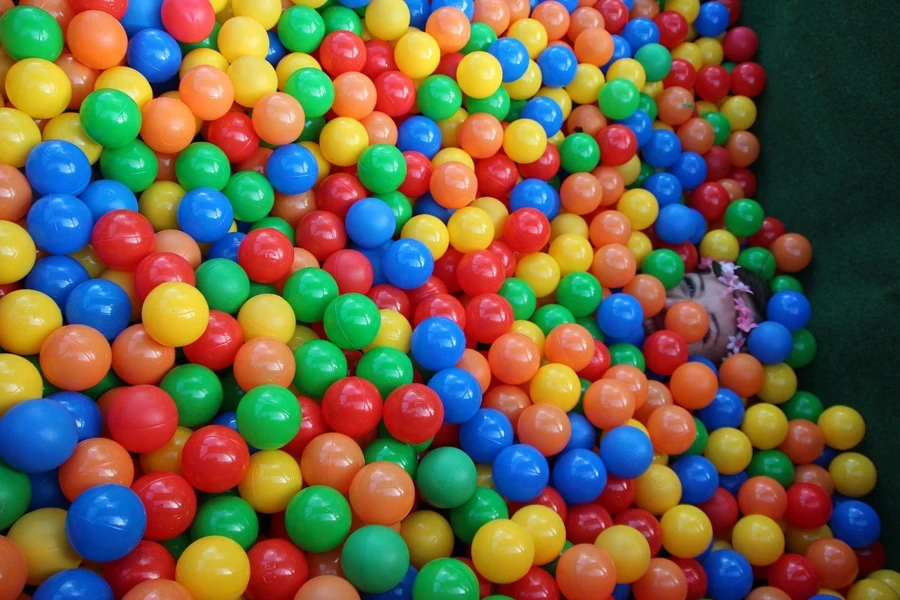 ball pit, multicoloured, balls