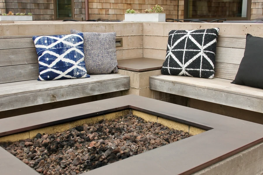 outdoor conversation pit around the fireplace