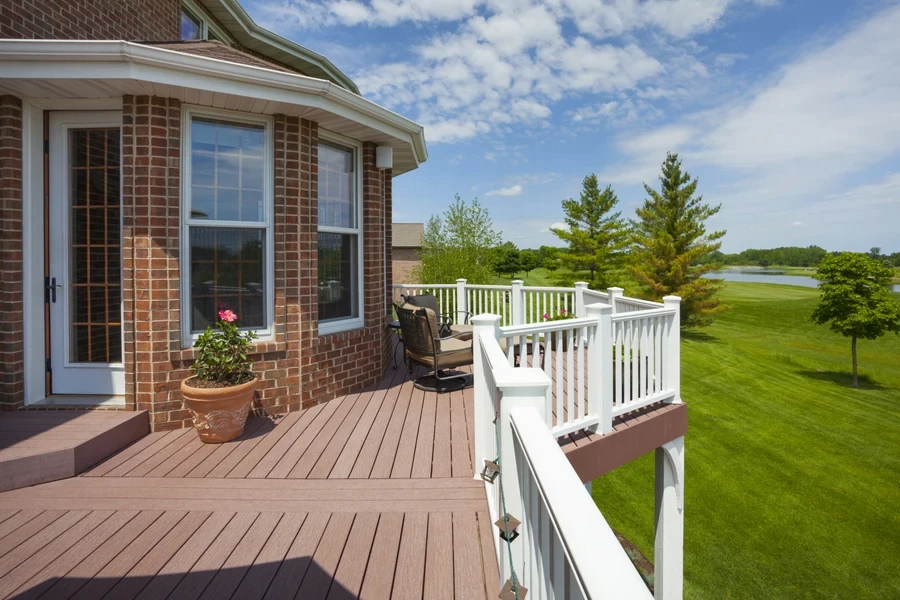 traditional white railing for deck railing ideas