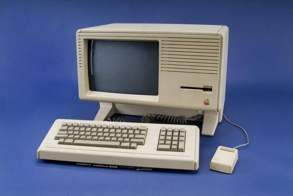 Apple LISA computer, the first to use a mouse