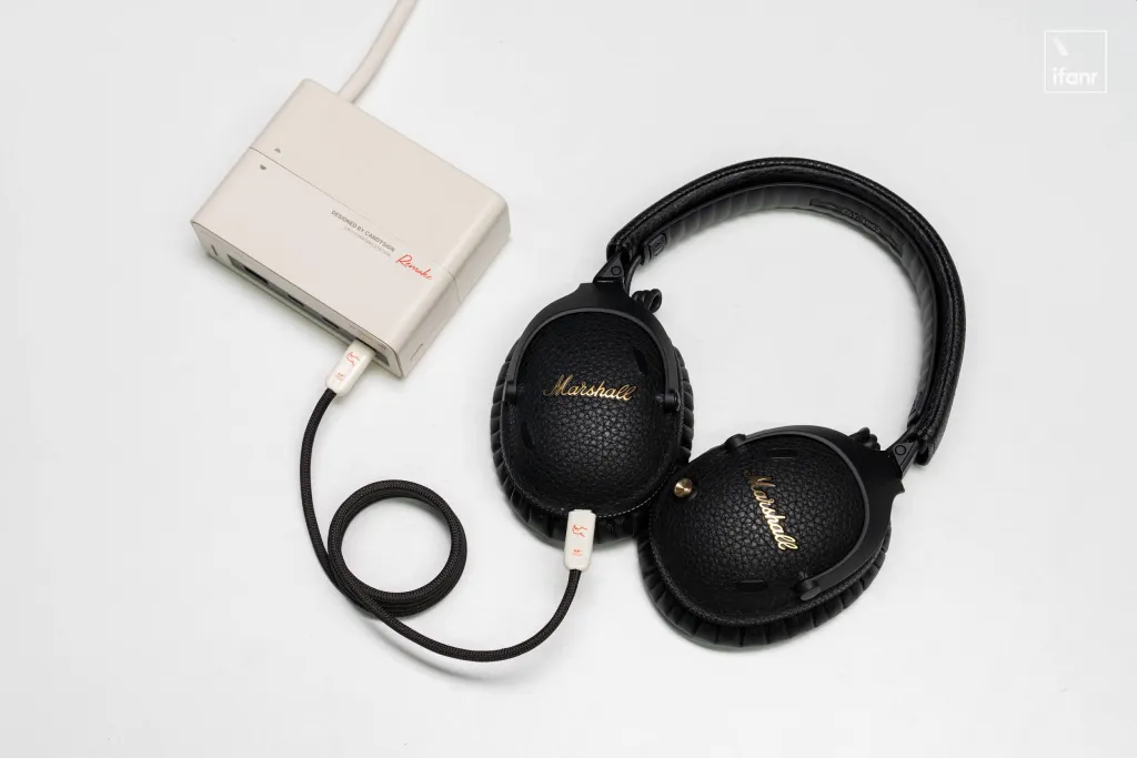 Marshall Monitor III headphones with USB-C to 3.5mm cable