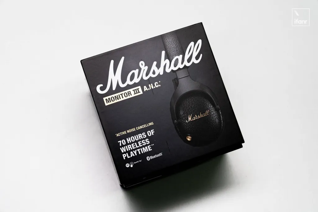 Marshall Monitor III packaging