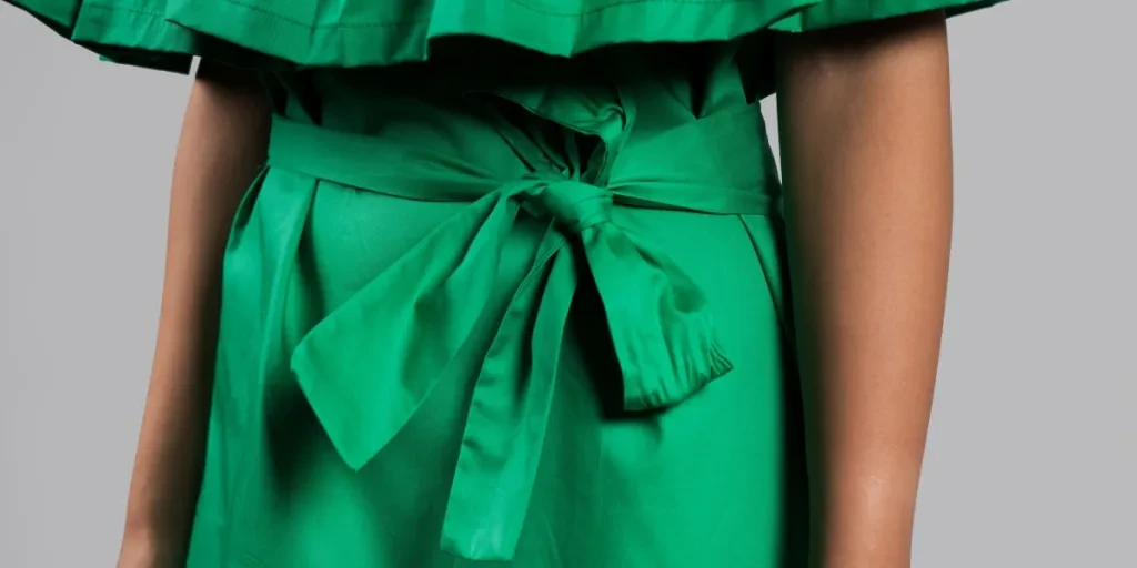 Waiste Tie Dress Detail