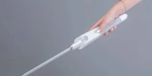 WeWALK Smart Cane 2 in use.