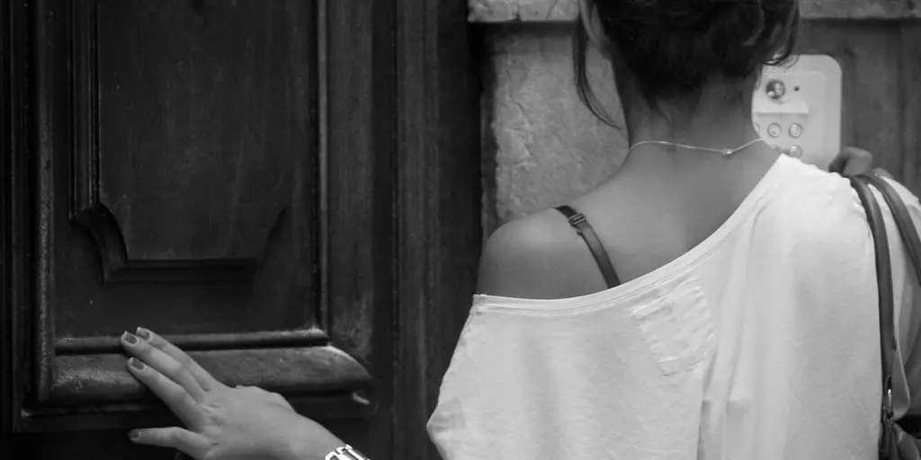 lyon, street, woman, shoulder, bare shoulder, beauty