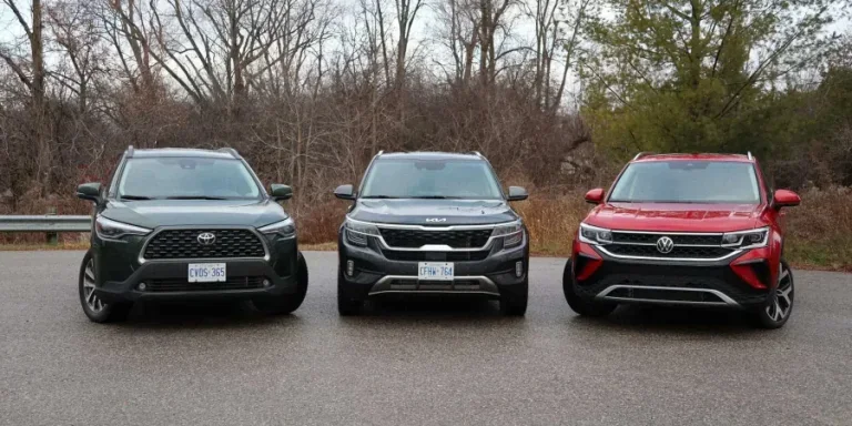 Toyota Collora Cross, Kia Seltos, Volkswagen Taos