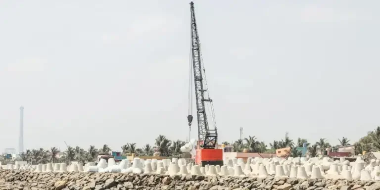 gantry-cranes-unveiled-maximizing-your-lifting-po