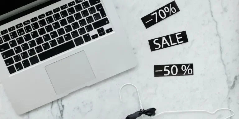 Alibaba.com tiene muchos productos en oferta con altos índices de descuento.
