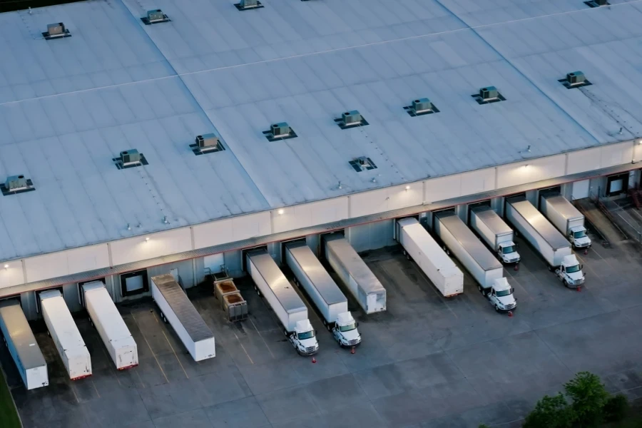 Birdeye view of a fulfillment center