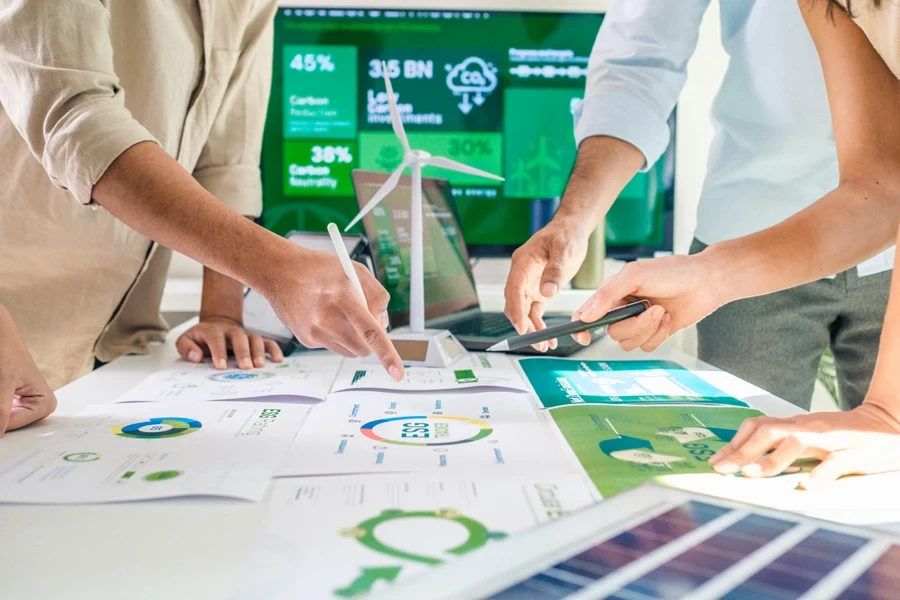 Group of business people planning a proposal