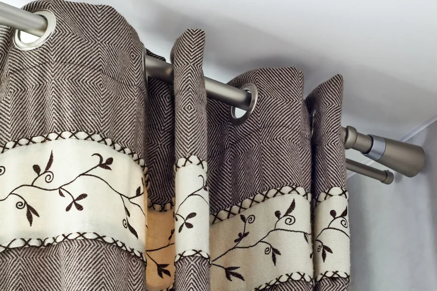 Curtains mounted on pressure rods
