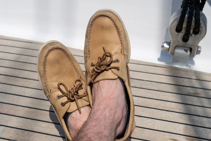Man wearing wide-toe boat shoes